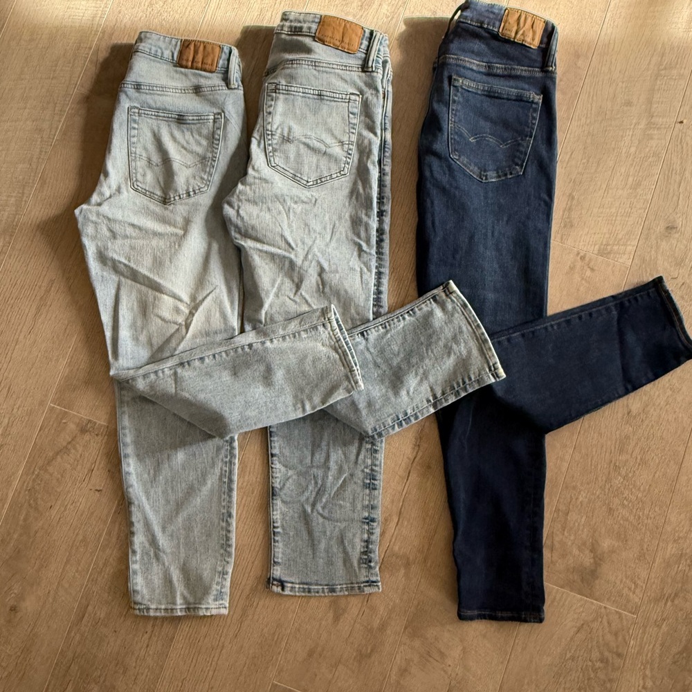 3 pairs! Men’s American Eagle jeans. 
Three for the price of one! 28x28